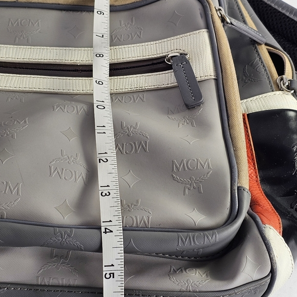 MCM Metallic Backpack - Picture 8 of 9